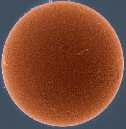 Fotografía del sol realizada con filtro H-alfa